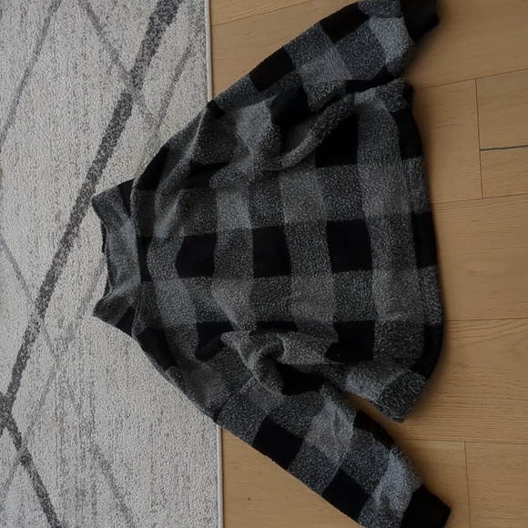 The Gap Sherpa Poncho Sweater Jacket (Size M, petite) - Picture 2 of 2